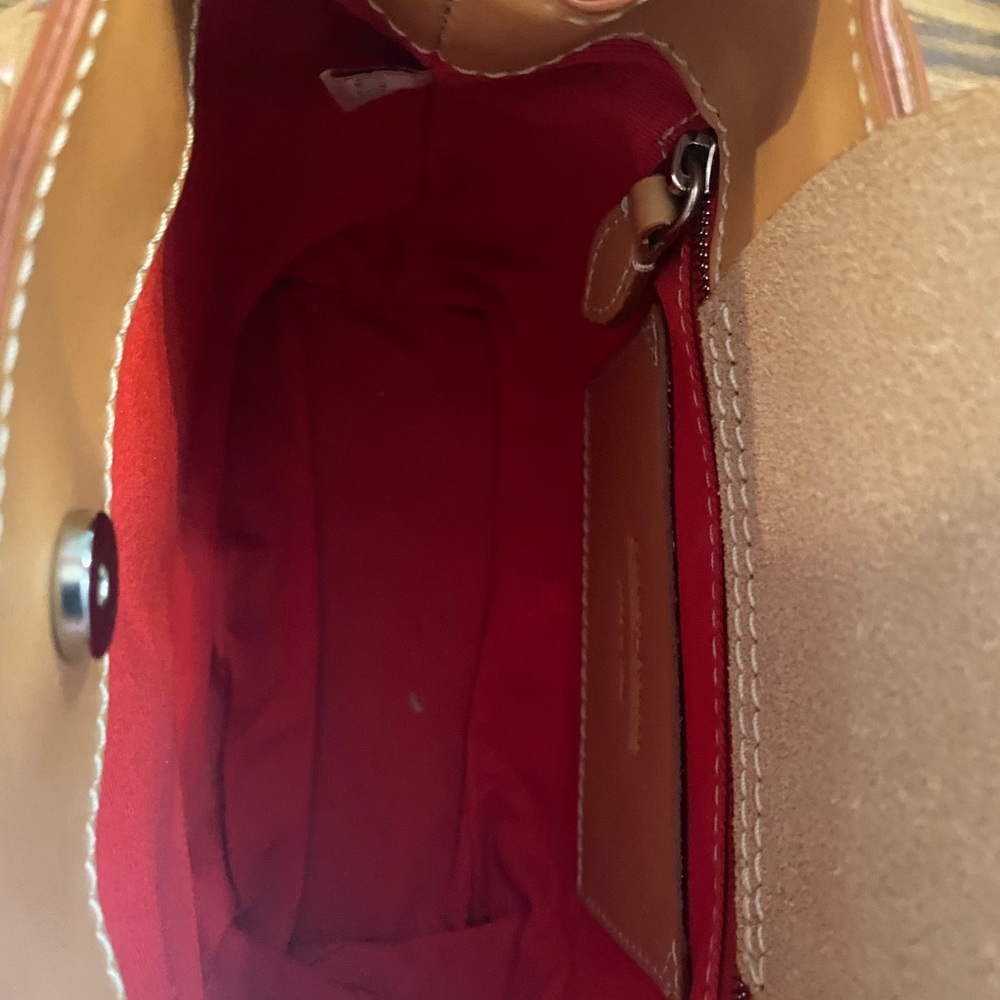 Downey and Bourke natural leather cross over bag - Picture 4 of 8